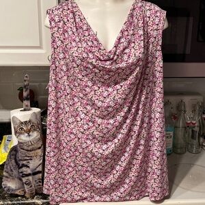 M Cato casual floral sleeveless stretch waterfall neckline plus size top 26/28W
